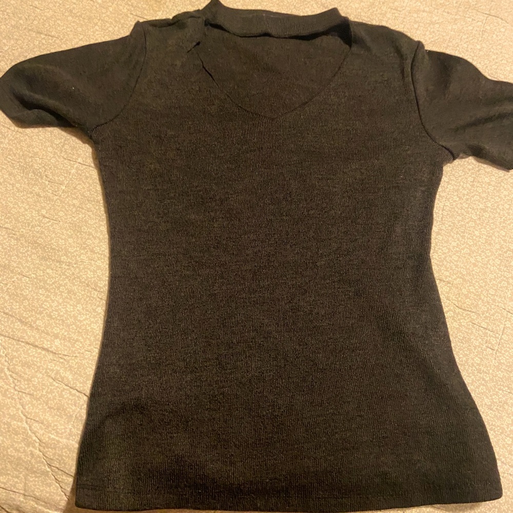 Cute short sleeve dark grey shirt